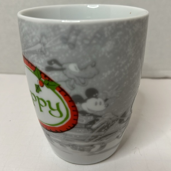 Disney Happy Minnie Mouse Ice Skating Christmas 14 ounce Coffee Mug - Picture 3 of 5